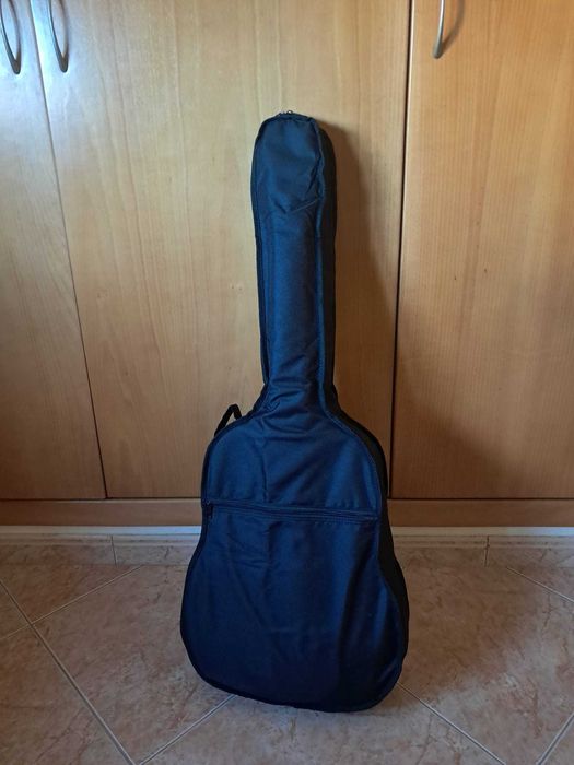 Vendo Guitarra Clássica Clifton – Excelente Oportunidade!