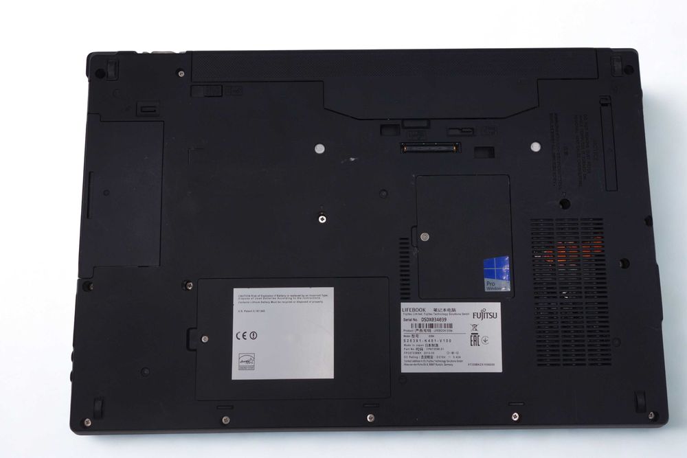 Laptop Używany Fujitsu E554 15,6" FHD i7 16GB 512SSD W11 GW FV