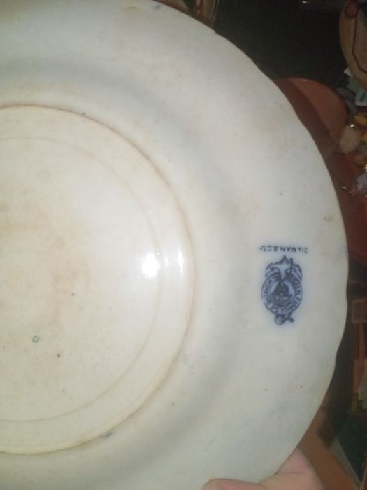 Lote de pratos va e Sacavém e um sem marca