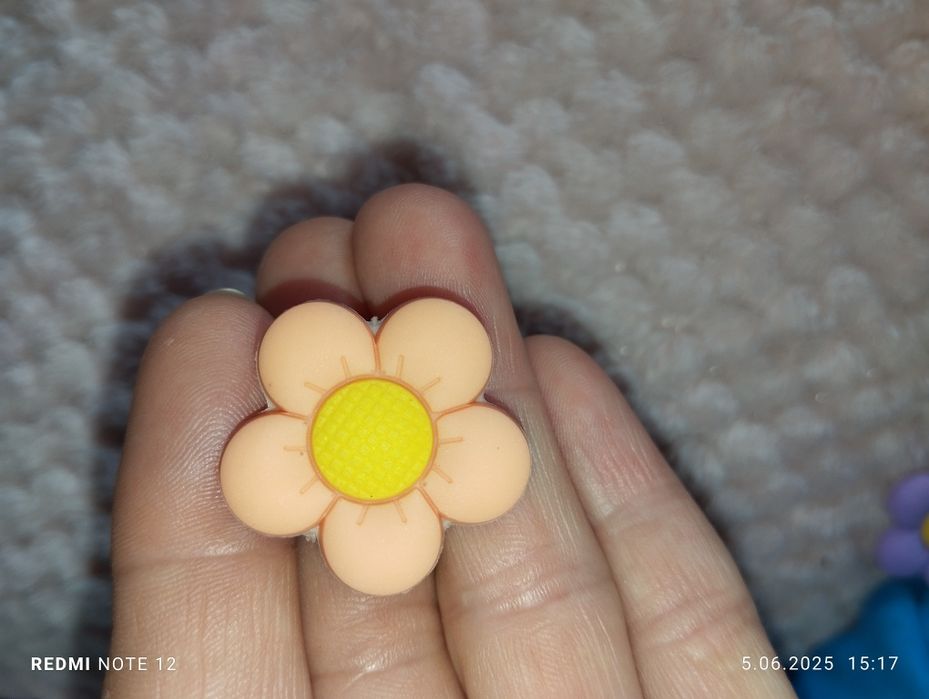 Przypinki do butów