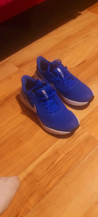 Buty sportowe marki Nike rozmiar 39