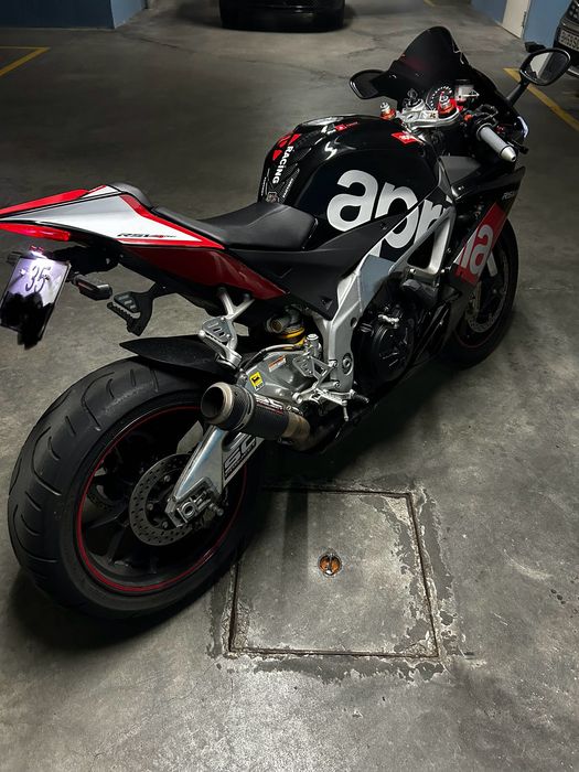 Aprilia RSV4-R 1000