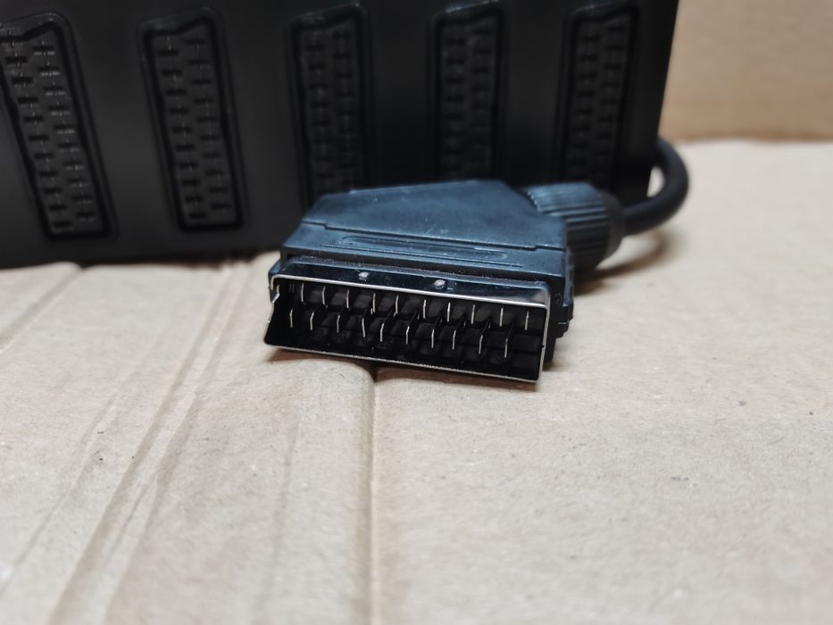 Rozdzielacz wejścia SCART X5