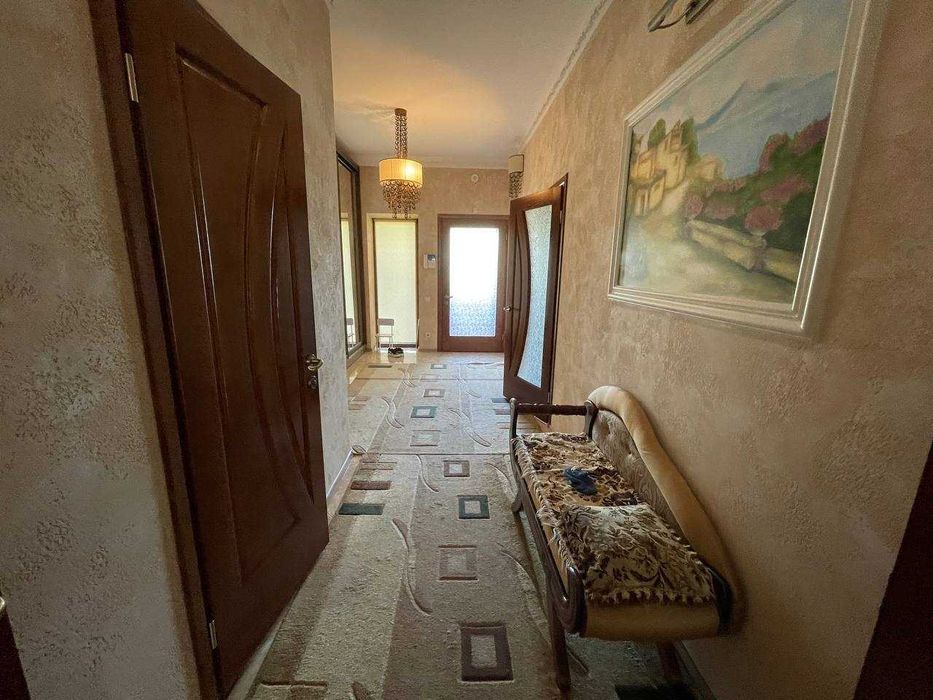 Продаж будинку в Космічному районі