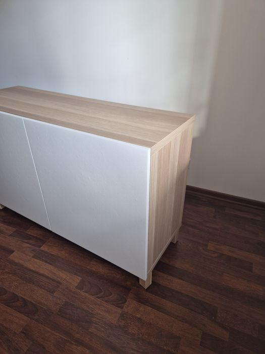 Aparador Ikea branco e ef carvalho