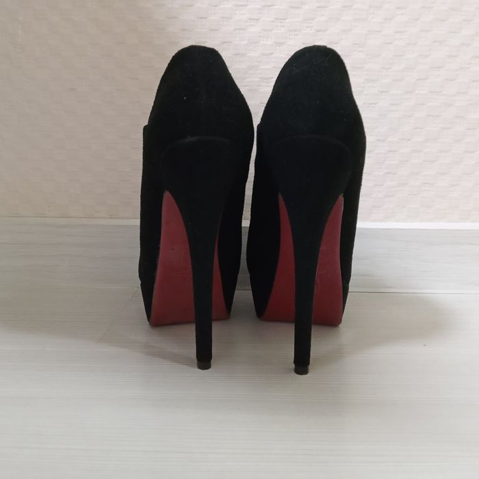 Ботильоны полусапожки лабутены louboutin