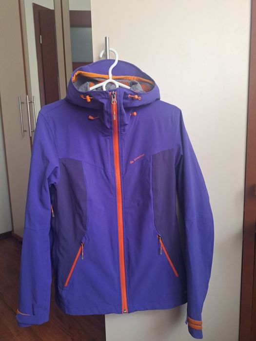 Kurtka damska przeciwdeszczowa Quechua