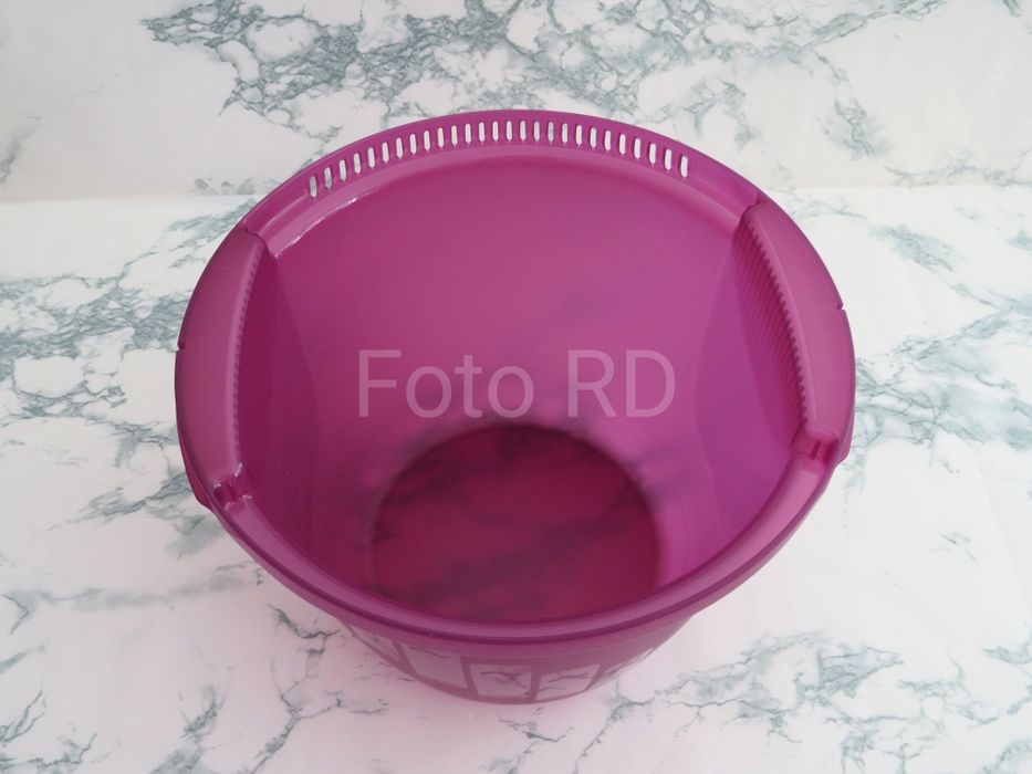 Tupperware Round Pasta Maker New423264632470906881