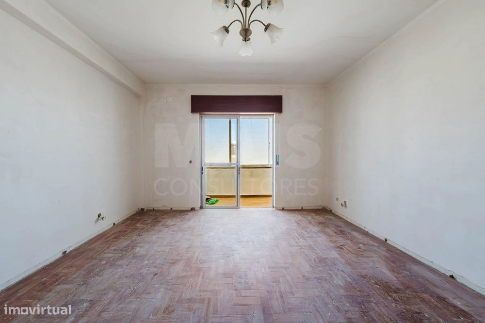Apartamento T2 Renovado em Peniche – Oportunidade de Investimento!