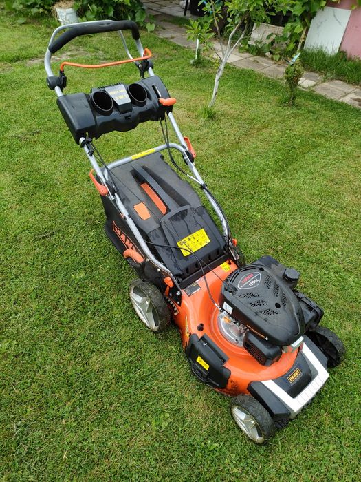 Kosiarka spalinowa Handy 4w1