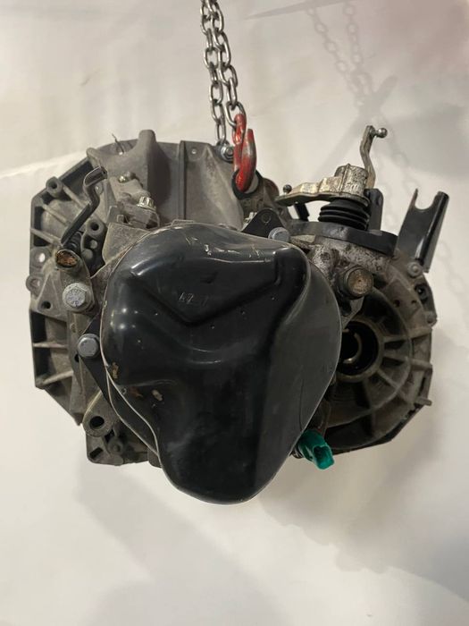 КПП коробка передач 1.5DCI 8V Nissan Almera Classic N17