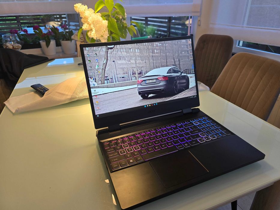 Laptop Acer Nitro 5 AN515-58-53F4