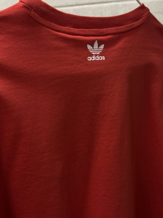 Жіноча футболка топ ADIDAS  оригінальна