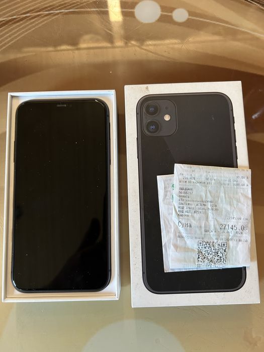 Продам 11 айфон б у