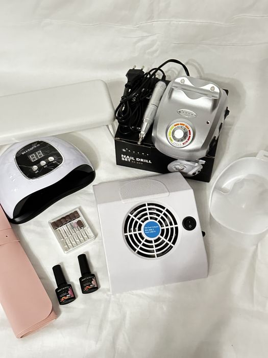 Набір для манікюру + 2 гель лаки в подарунок