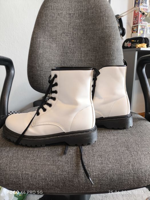 Trapery białe dziewczęce rozmiar 36