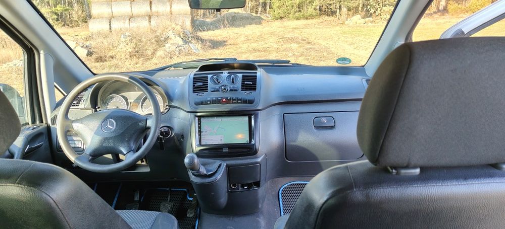 Mercedes Vito 116 2.2CDI . 8/9 osób