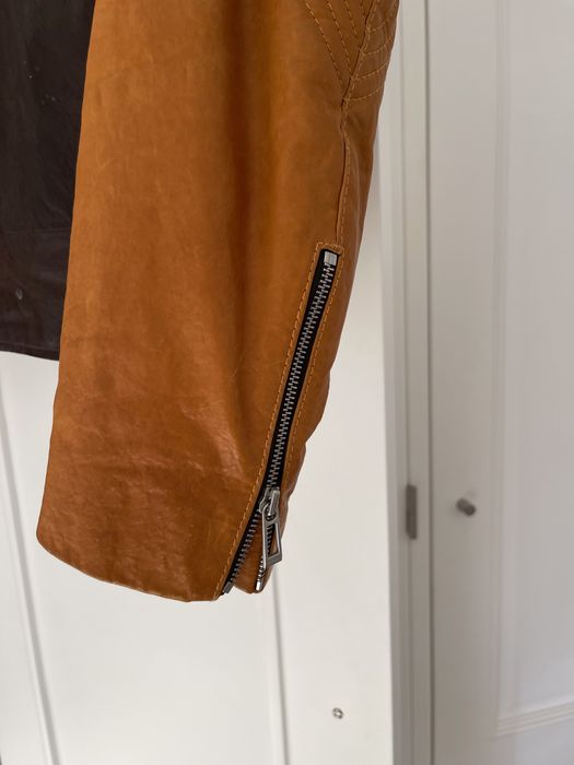 Casaco pele hugo boss numero L