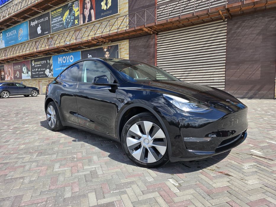 Продам авто Tesla model Y 2023р.
