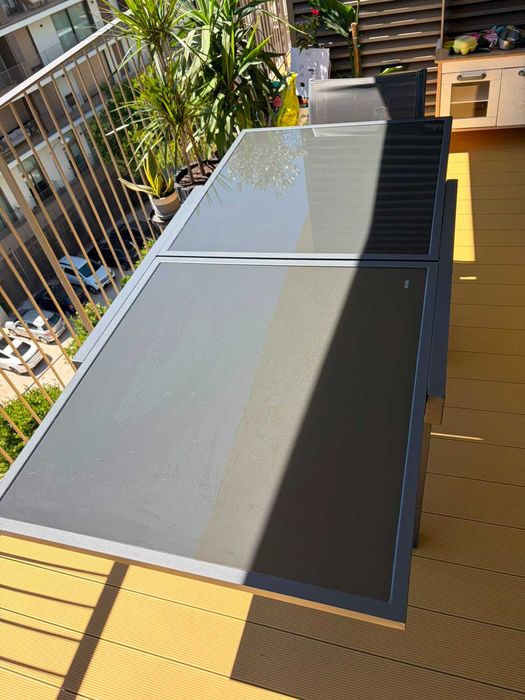 Mesa de jantar extensível (PIAZZA)  135-270cm (Hôma) - Como nova