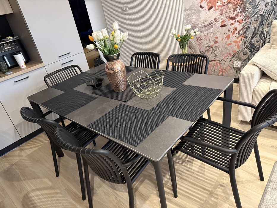 Stol ceramiczny i 6 krzesel