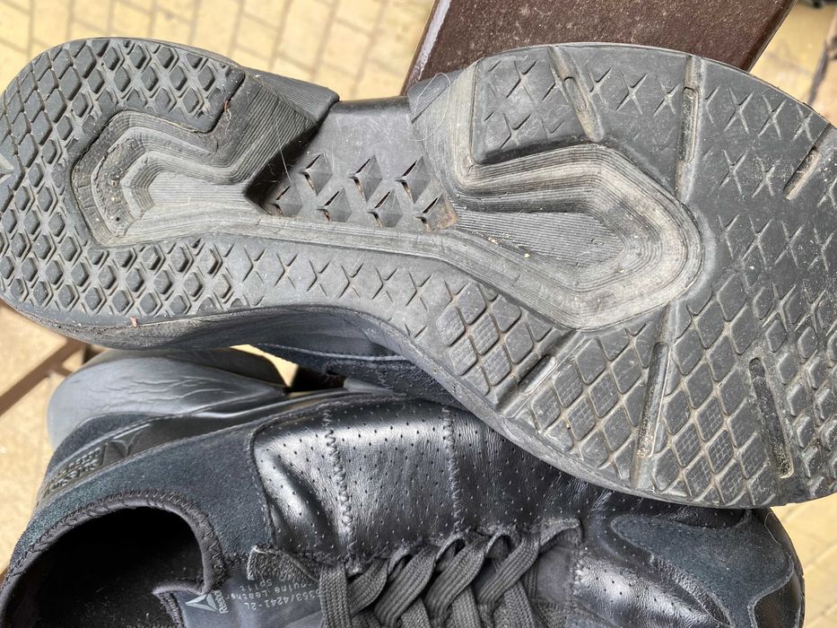 Кросовки Reebok 45 р.