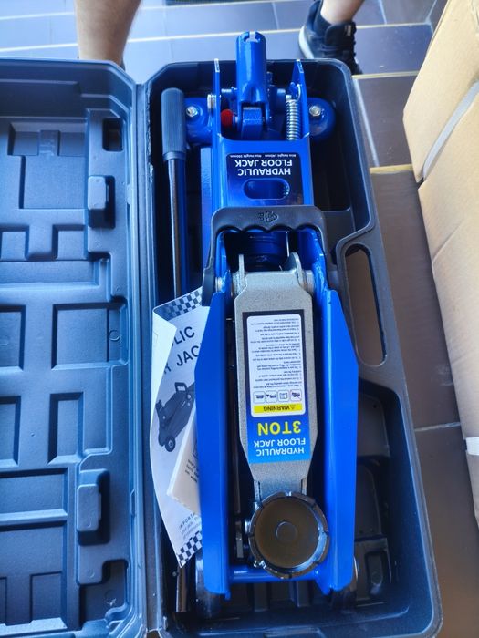 Podnośnik hydrauliczny 3 t. Lewarek