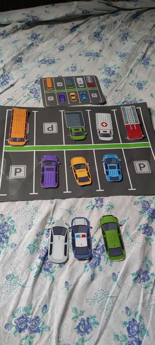 Дитяча розвиваюча гра парковка паркінг