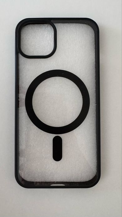 Чохол для Iphone 13 в ідеальному стані.