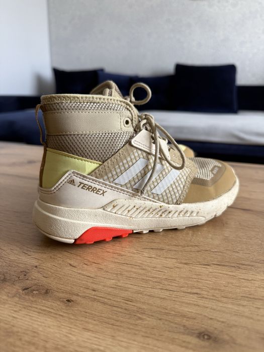 Buty zimowe Adidas Terrex  Trekkingi