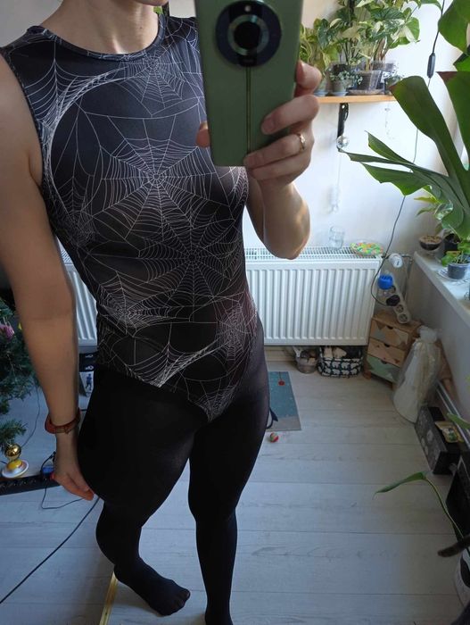 Body szare czarne w pajęczyny 38 M