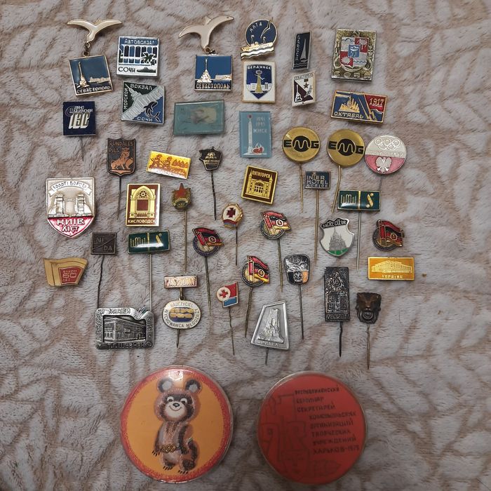 Радянські значки