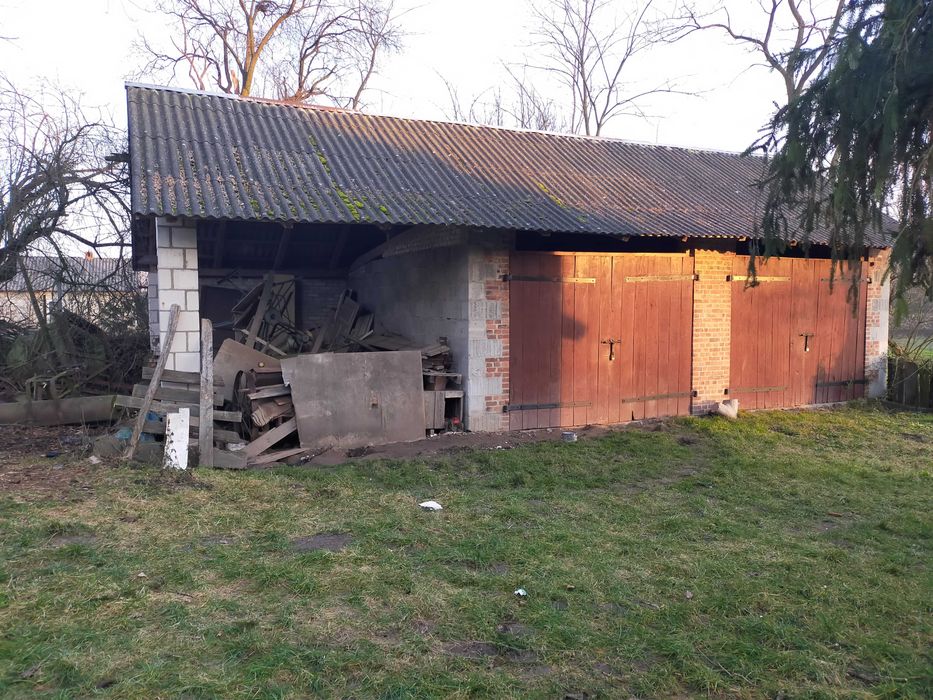 Dom z zabudowaniami 0,30 ha.cena do negocjacji