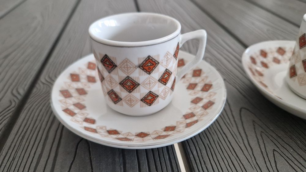 Conjunto 2 chavenas e pratos de cafe