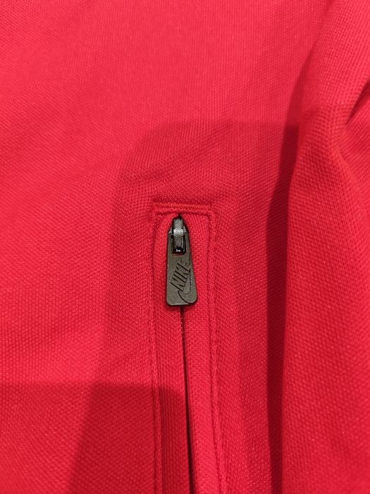 Casaco de treino/casual oficial da Seleção Francesa de Futebol (FFF - Fédération Française de Football), fabricado pela Nike.