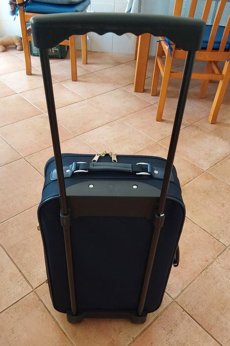 MALA DE VIAGEM DE CABINE COM TROLLEY. Casa,Viagens,Arrumação,Passeio.