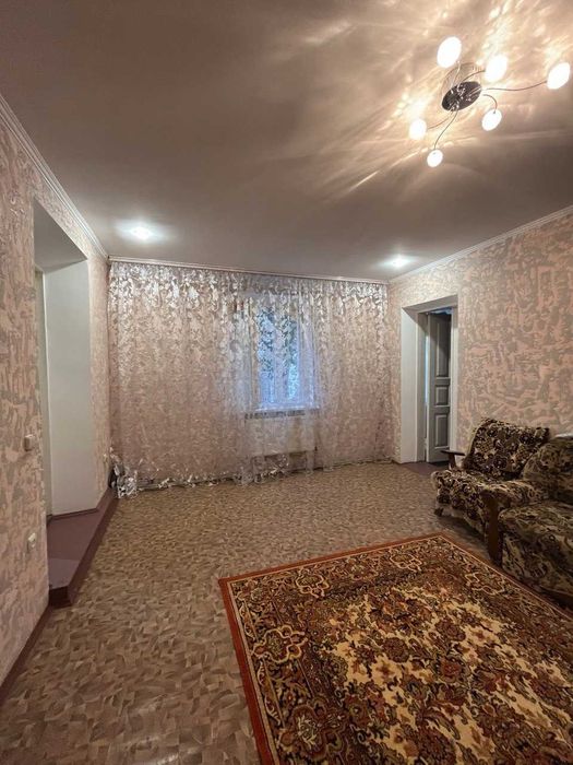 продаж частини будинку в центральній частині міста