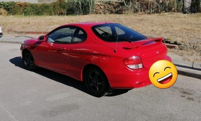Hyundai Coupe  vermelho