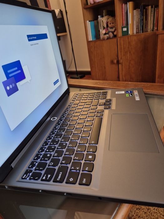 Portátil Lenovo Legion 5 16IRX9