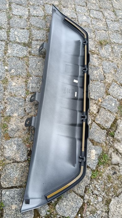 Difusor de parachoques Toyota Hilux 2018