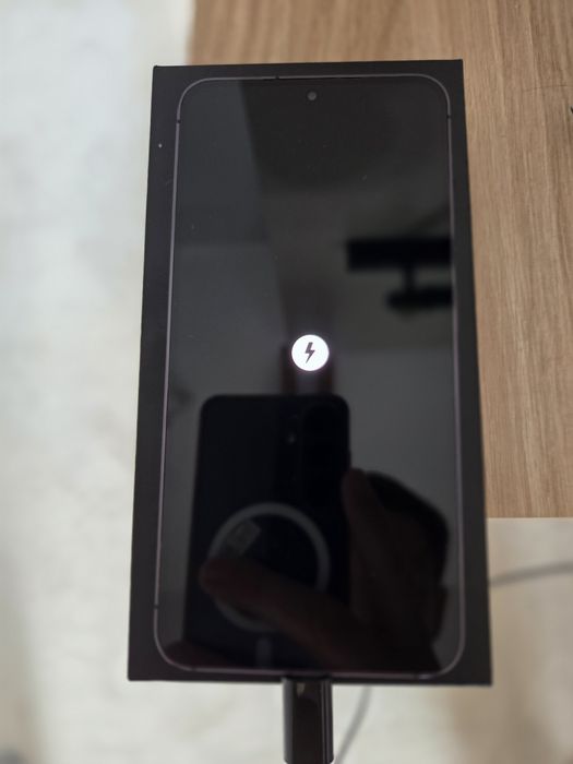 Samsung S23, 128GB, B.dobry stan