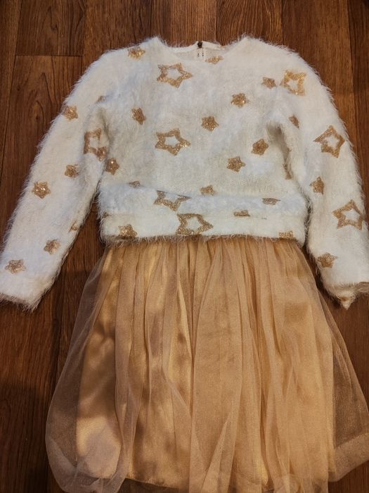 Костюм свитер и юбка