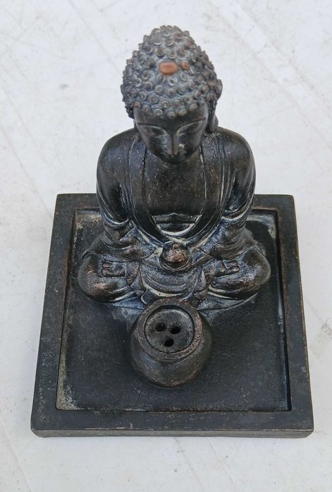 Buda, estatueta com suporte de incenso