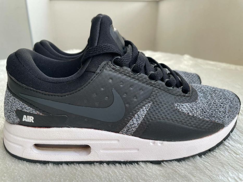 Кросівки жіночі Nike AIR MAX ZERO
Оригінал
