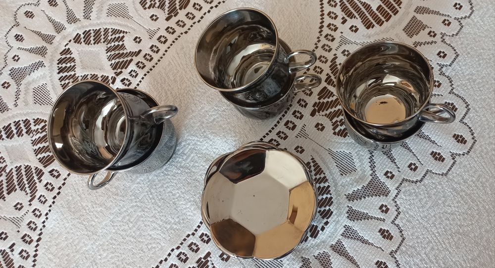 Filiżanki szkło I porcelana