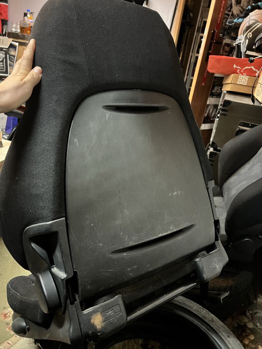 Recaro prawy i lewy pompowane fotele niskie