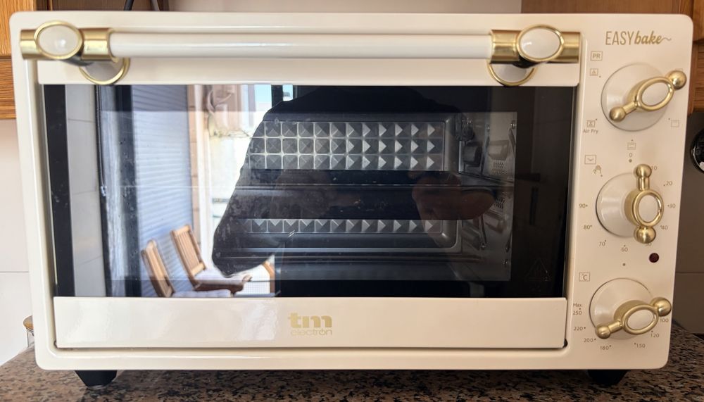 Mini-Forno com Função Airfryer