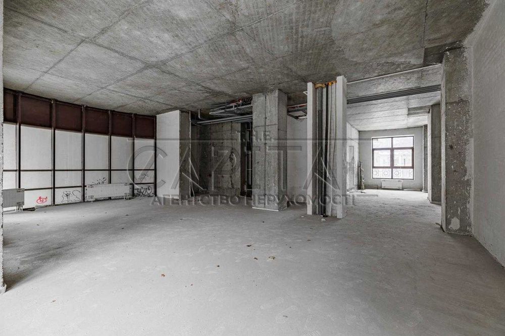 Продаж/Торгівельна площа/Хмельницького Богдана/Центр/684m2/1 150 000 $/Київ