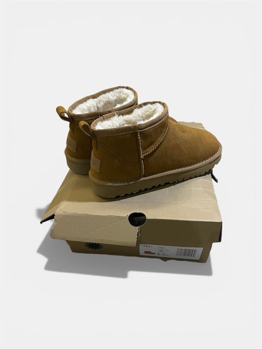 Botas UGG Classic Mini