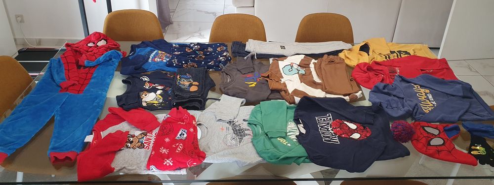 Roupa de criança 4 a 5 anos
